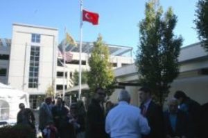 New Jersey'de T&uuml;rk bayrağı g&ouml;ndere &ccedil;ekildi