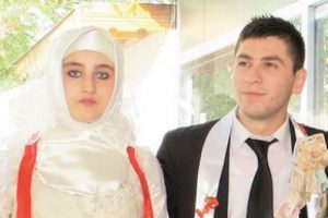 5 Alman kurdu g&uuml;venlik&ccedil;iyi par&ccedil;aladı