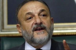 Oktay Vural'dan Davutoğlu'na ağır hakaret