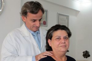 Demir adama d&ouml;n&uuml;şmekten manip&uuml;lasyonla kurtuldu