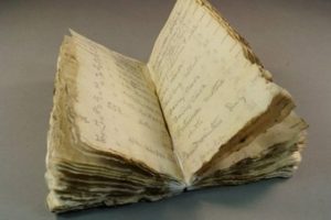 100 yıllık not defterinin gizemi &ccedil;&ouml;z&uuml;ld&uuml;