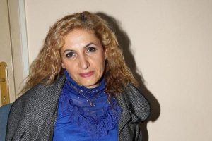 3 &uuml;niversite bitirdi, kazma-k&uuml;rek &ccedil;alışıyor!