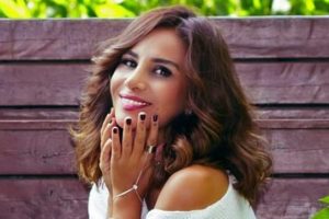 Bet&uuml;l Demir'in ilgin&ccedil; d&ouml;vmesi...