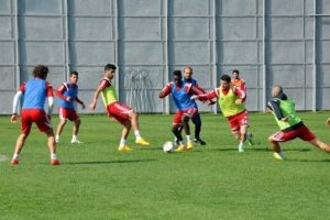 Sivasspor Bursaspor hazırlıklarını s&uuml;rd&uuml;r&uuml;yor