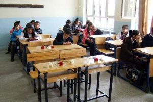TIR'ın &ccedil;arptığı 3 &ouml;ğrenci toprağa verildi!
