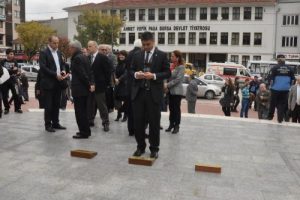 Koruması Vali gelene kadar n&ouml;bet tuttu!