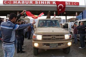 Peşmerge konvoyu Habur'dan yurda giriş yaptı