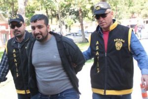 'Deli' raporu olan dolandırıcıyı 'akıllı' raporu yaktı