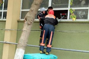 29 Ekim kutlamalarından sonra okulda unutuldu!