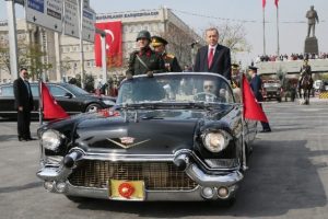 Kutlamalarda bir ilk
