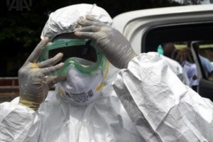 Ebola salgınında &ouml;lenlerin sayısı 5 bini aştı