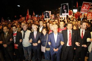 Nil&uuml;fer'de Cumhuriyet coşkusu
