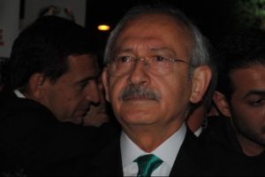 ''Ka&ccedil;ak saraylarda Cumhuriyet'i asla kutlamayacağız"