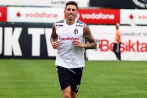 Beşiktaş'ta Serdar ve Sosa sevinci