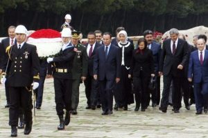 HSYK &uuml;yelerinden Anıtkabir'e ziyaret