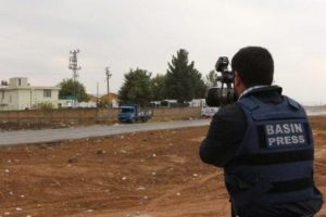 Kobani'de peşmerge &ouml;ncesi sessizlik