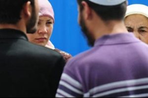 &Ccedil;in'den M&uuml;sl&uuml;man Uygurlar'a din yasağı!