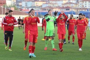 Kayserispor &ouml;ld&uuml; &ouml;ld&uuml; dirildi!
