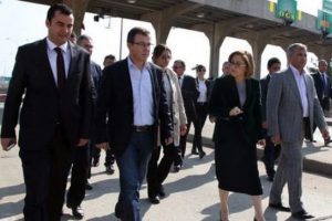Başkan gişeleri kaldırdı