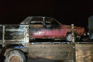 Yediemin otoparkında 6 ara&ccedil; yakıldı!