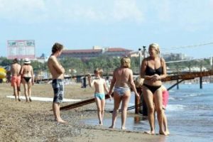 Antalya'da Ekim sonu yaz g&uuml;neşi