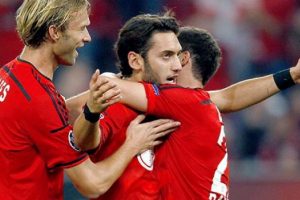 Hamburg &Ccedil;alhanoğlu'nu bekliyor!