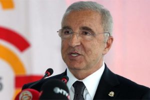 &Uuml;nal Aysal'a 'dayak' şoku!