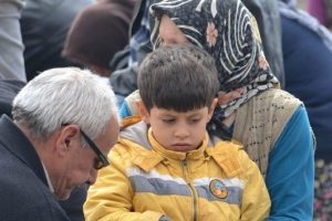 16 kişiye mezar olan otob&uuml;sten sağ &ccedil;ıktı
