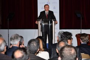 Amerika'nın b&uuml;t&uuml;n silahları IŞİD'in eline ge&ccedil;ti