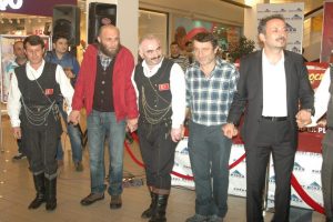 Oflu Hoca'ya kemen&ccedil;eli gala...