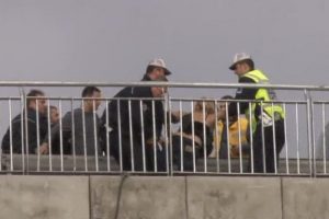 İntihar etmek isteyen kadını polis durdurdu