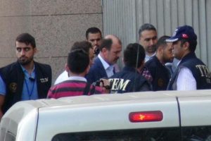 Yasadışı dinleme sanığı polislerin davası başlıyor