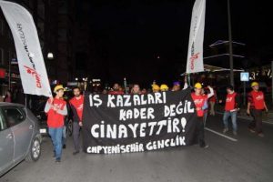 CHP Ermenek'te maden iş&ccedil;ileri i&ccedil;in y&uuml;r&uuml;d&uuml;