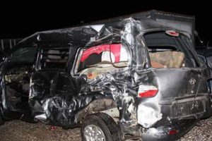 Zincirleme trafik kazasında 2 &ouml;l&uuml;
