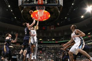 Grizzlies'in formu &Ouml;mer'i de &uuml;zd&uuml;