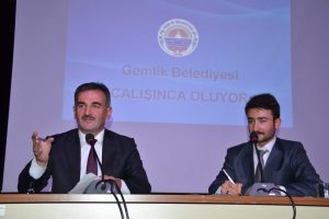 Yılmaz'dan "hukuk ve siyaset" dersi
