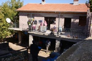Ermenek'te 18 madencinin ailesine para ve yakacak yardımı