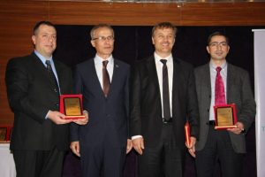 Organ bağışında emeği ge&ccedil;enlere plaket