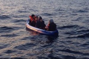 Fındık kabuğu kadar botun i&ccedil;inde bulundular