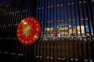 Cumhurbaşkanlığı Sarayı vekilleri gerdi