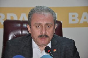 "K&uuml;rtlerin en b&uuml;y&uuml;k partisi AK Parti'dir"