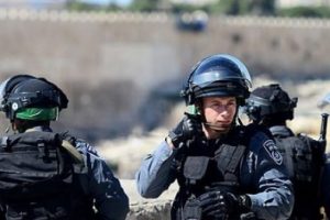 İsrail 47 yıl sonra Mescid-i Aksa'yı bastı