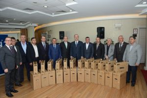 B&uuml;y&uuml;kşehir&acute;den muhtarlara bilgisayar hediyesi