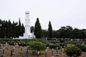 Hırsızlar bu kez Fransız Mezarlığı'na girdi