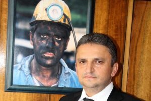 Madenci 2 asgari &uuml;cret i&ccedil;in mahkemeye gidiyor