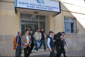 Bursa'da uluslararası dolandırıcılık şebekesine darbe