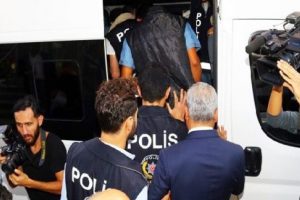 İstanbul'da PKK operasyonu: 8 g&ouml;zaltı