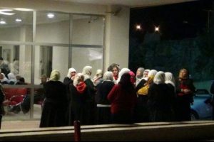 Kamyonet kamyona &ccedil;arptı: 3 &ouml;l&uuml;