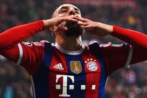 Bayern M&uuml;nih gruptan &ccedil;ıktı:2-0