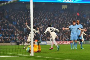Manchester City'i Doumbia yıktı!